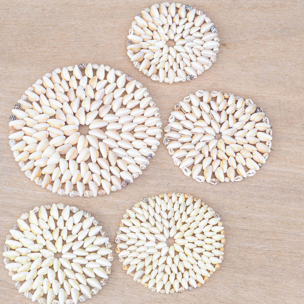Creamy White Cowrie Shells Round Coaster Placemat - Set of 4